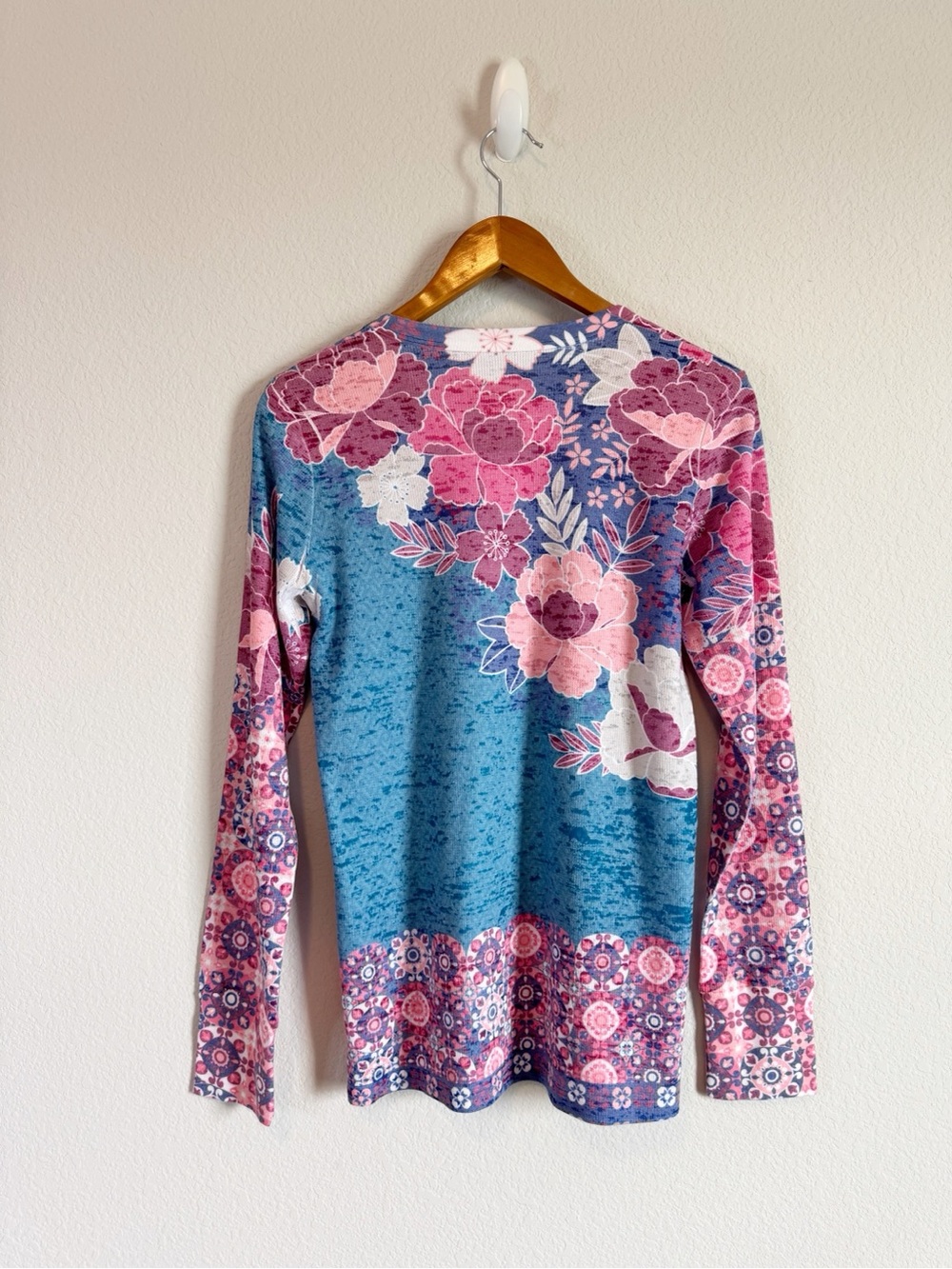 Sundance Whimsy Rose Floral Horse Print Burnout Thermal Waffle Long Sleeve Top M - Picture 6 of 8